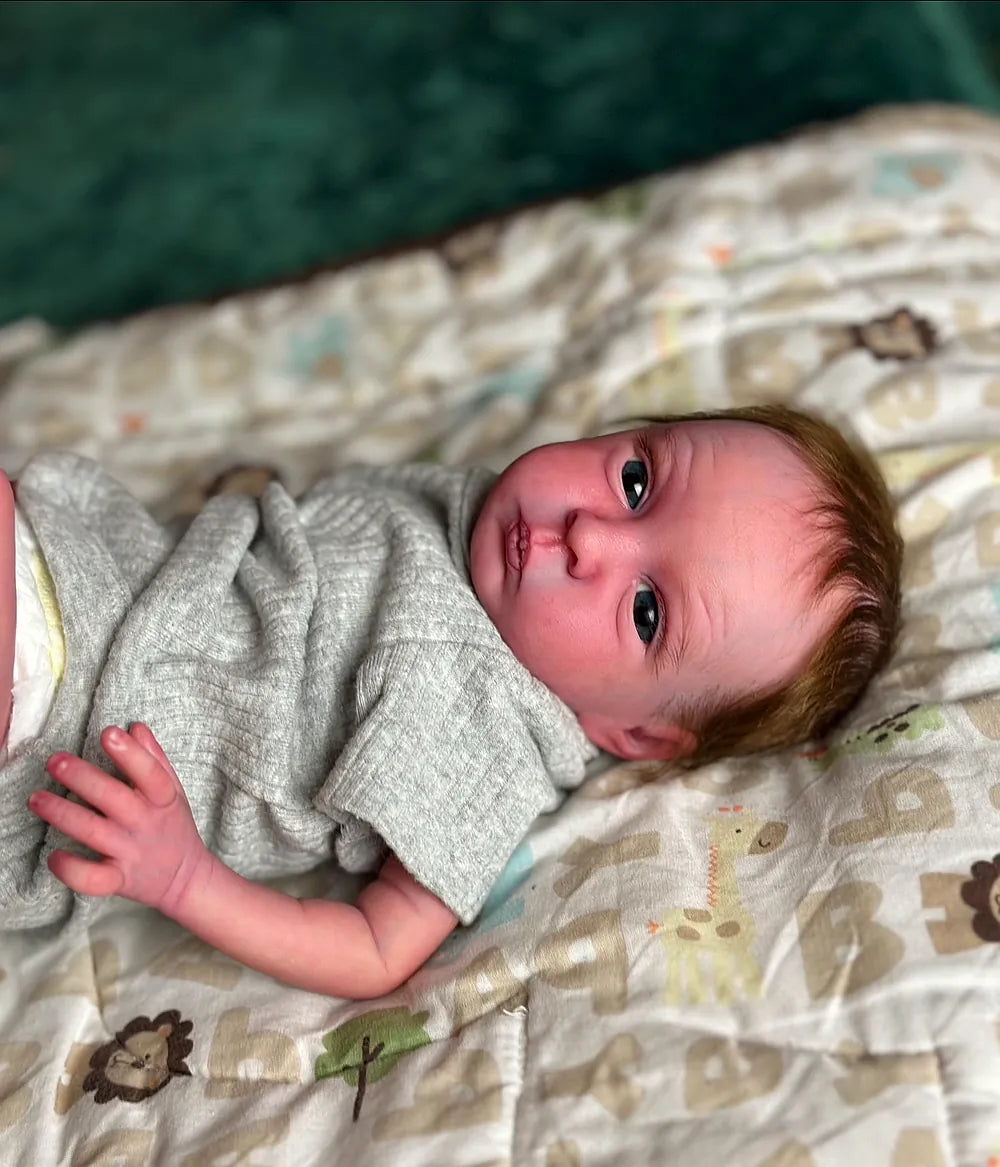 Bebé Reborn Prematura Realista Laura niña con 44cm y 1.400kg