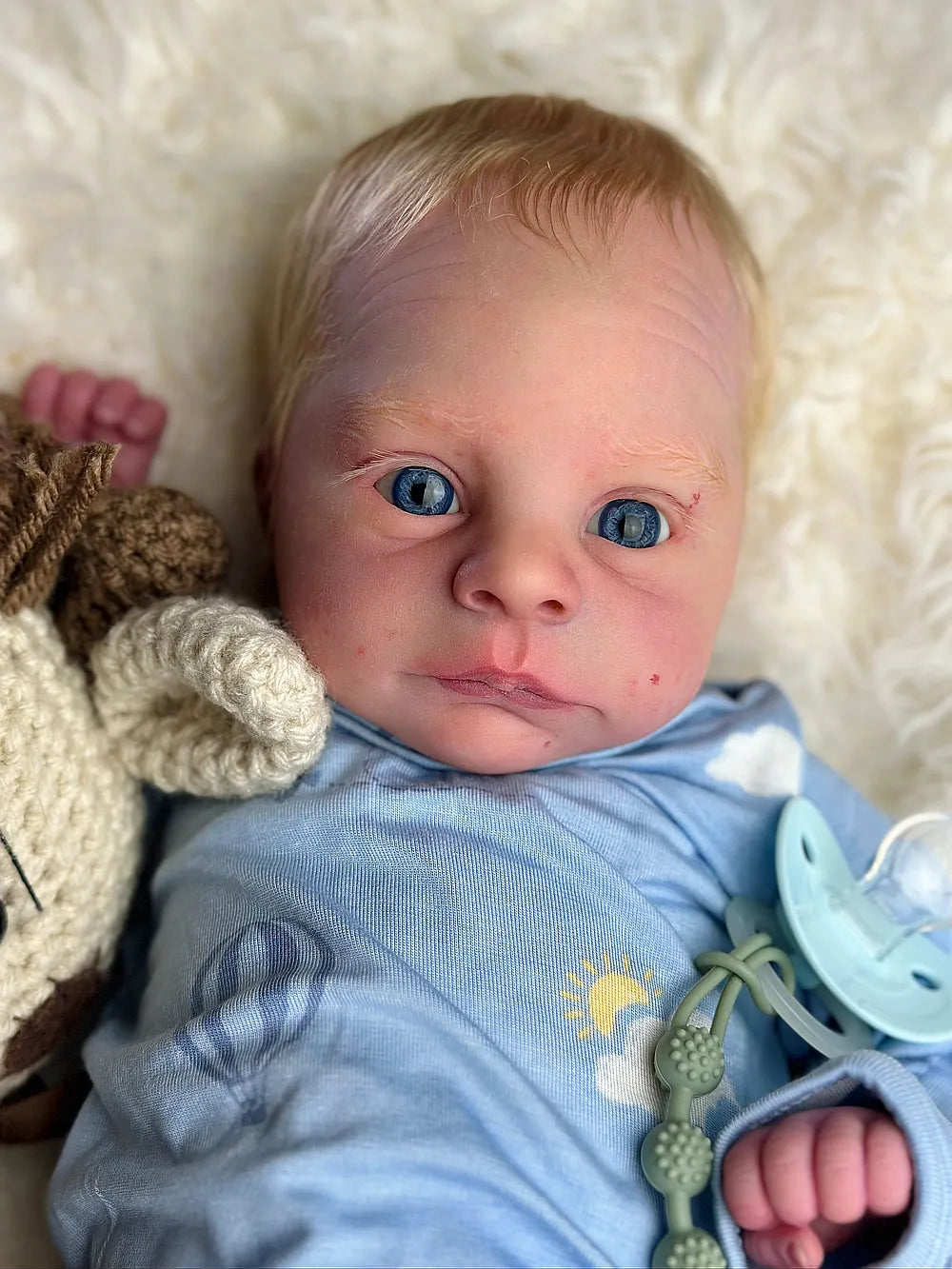 Bebé Reborn Realista Pedro niño con 45cm y 1.500kg