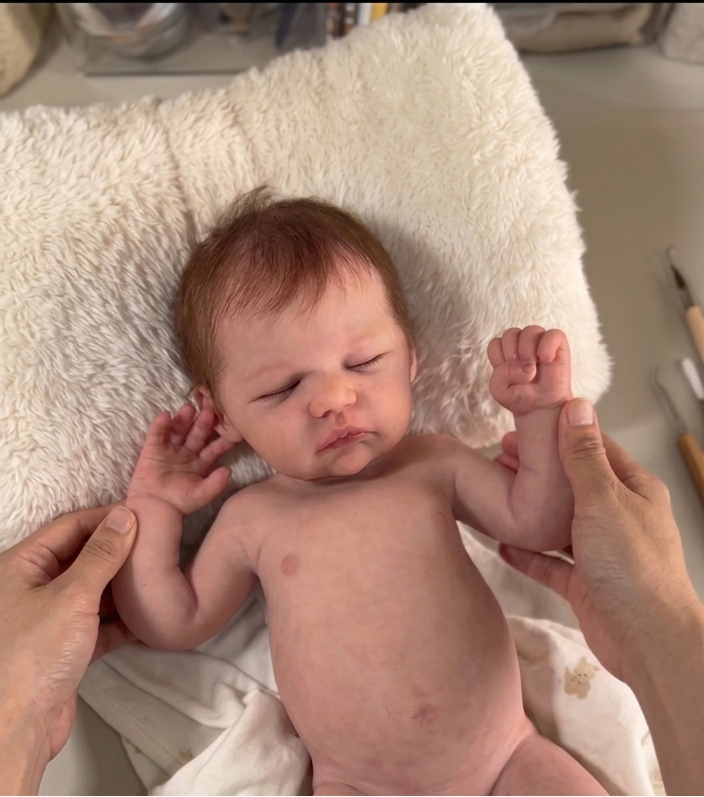 Bebé Reborn Realista Diego niño con 50cm y 1.700kg