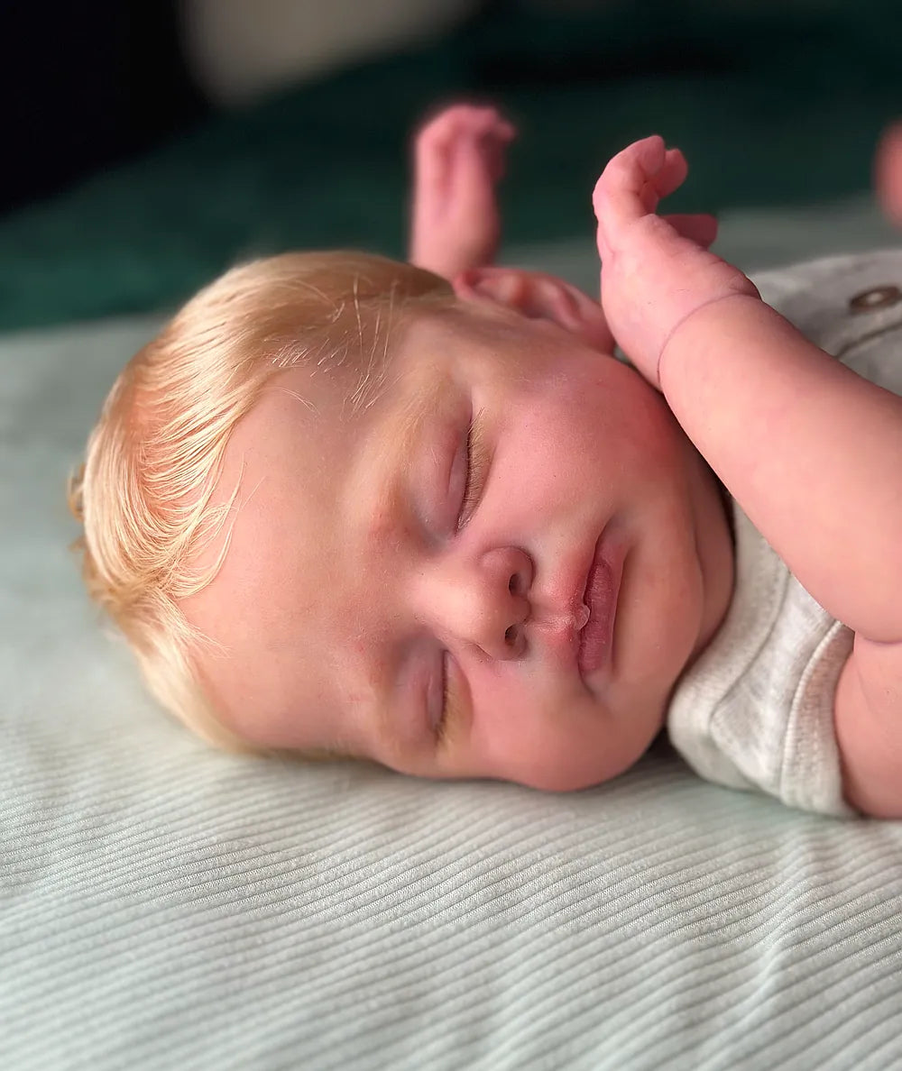 Bebé Reborn Realista  Hugo niño con 45cm y 1.500kg